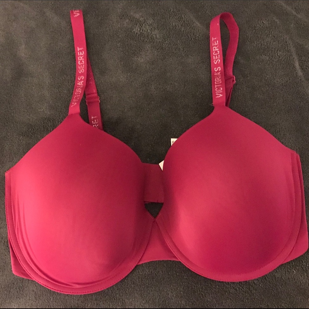 Victoria’s Secret t-shirt lightly lined Demi 38DDD